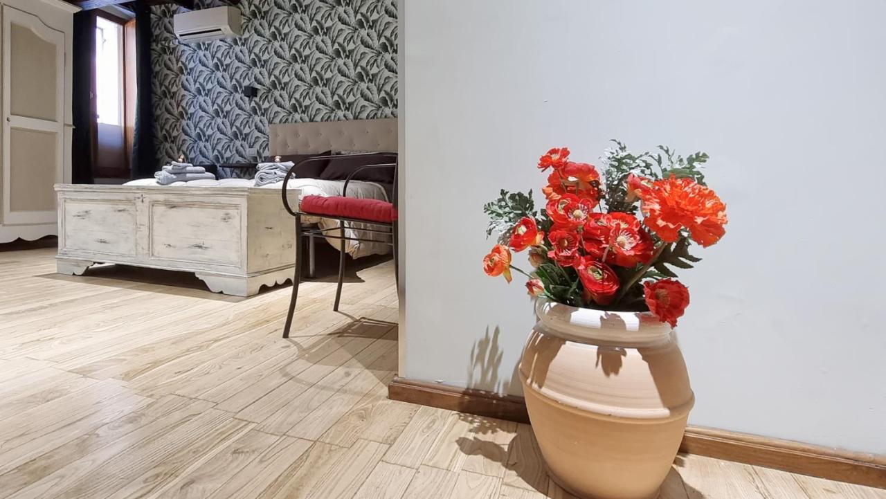 Residenza Dei Longobardi Affittacamere สโปเลโต ภายนอก รูปภาพ