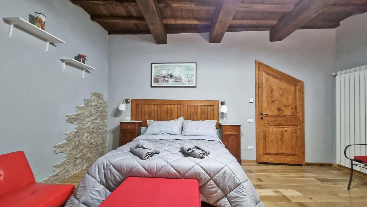 Residenza Dei Longobardi Affittacamere สโปเลโต ภายนอก รูปภาพ