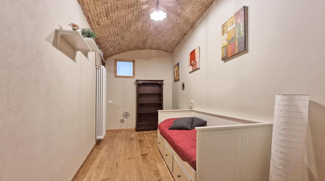 Residenza Dei Longobardi Affittacamere สโปเลโต ภายนอก รูปภาพ