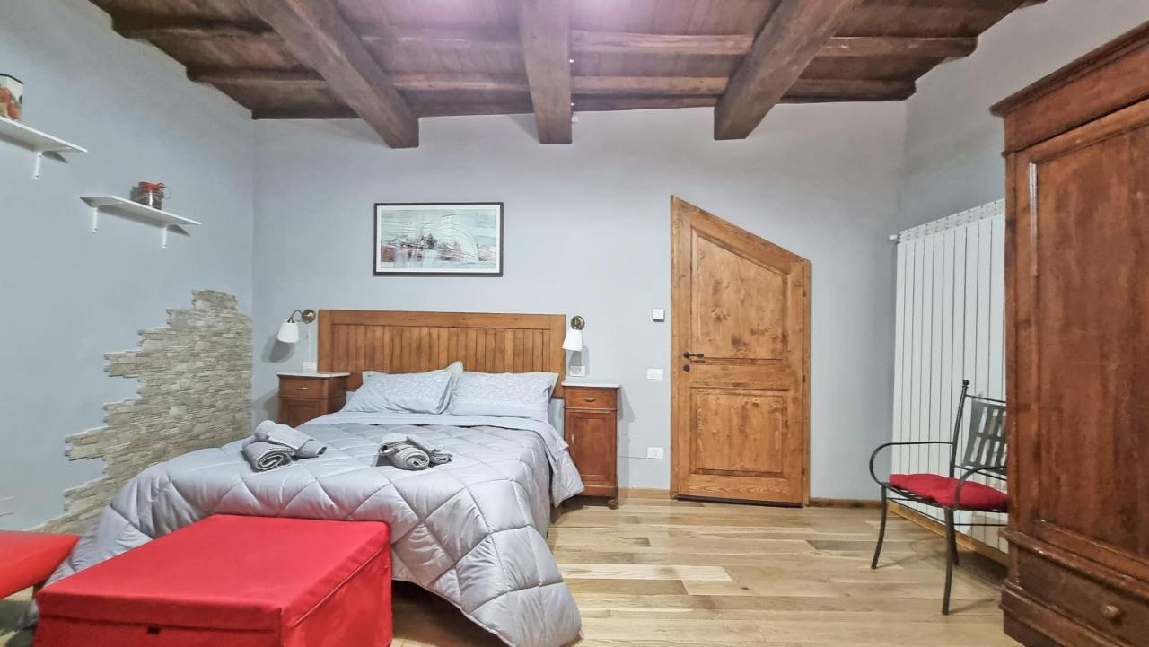 Residenza Dei Longobardi Affittacamere สโปเลโต ภายนอก รูปภาพ